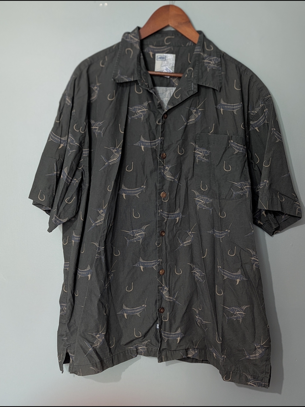 Aftco Men’s Black Fishing  Short-Sleeve Button-Up Shirt Vintage Angler